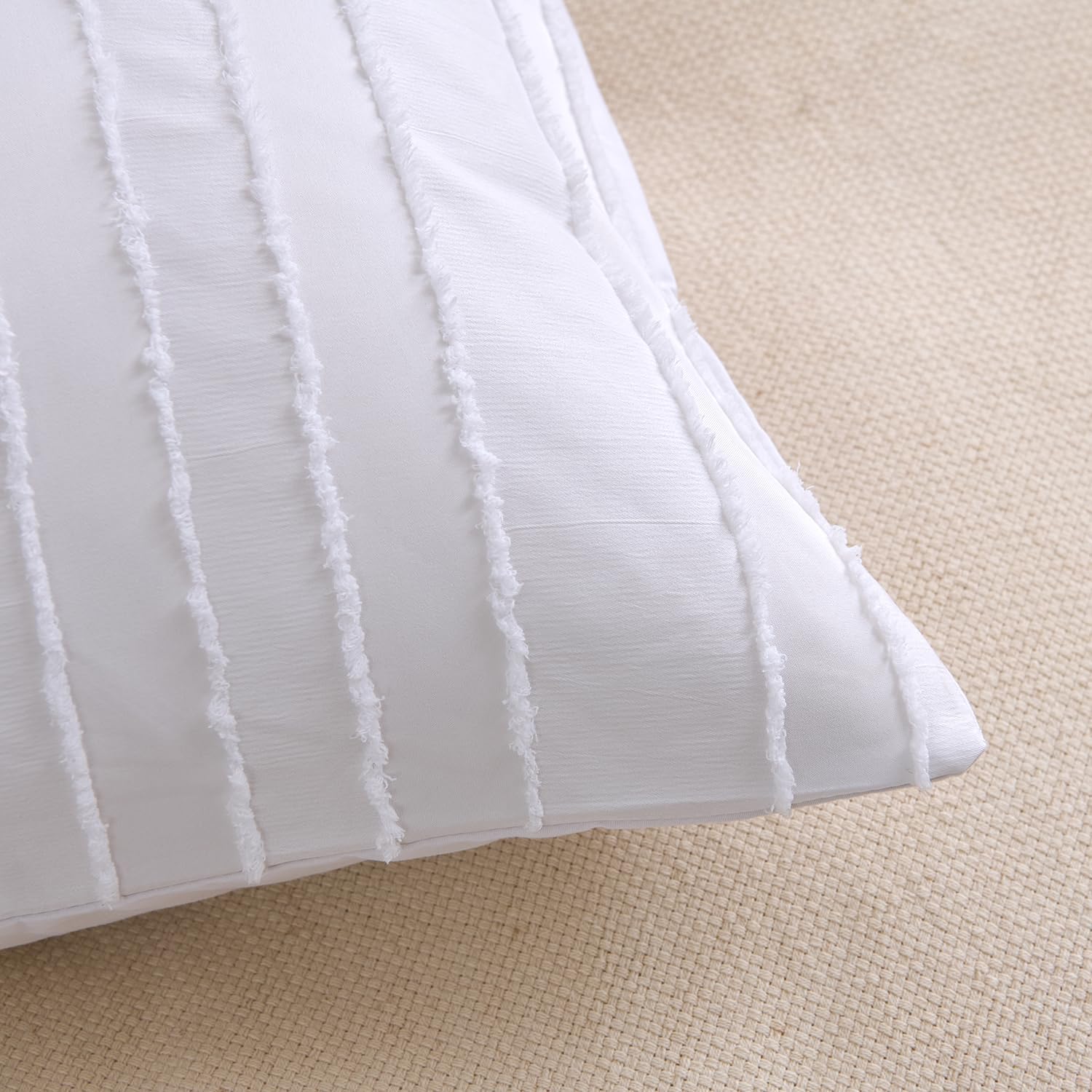Standard Pillow Shams with Simple Bedding Design - Image 2